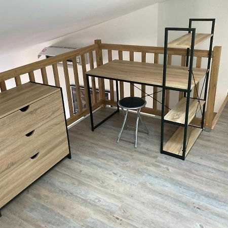 Studio Meuble Du Bourg Puymiclan Buitenkant foto