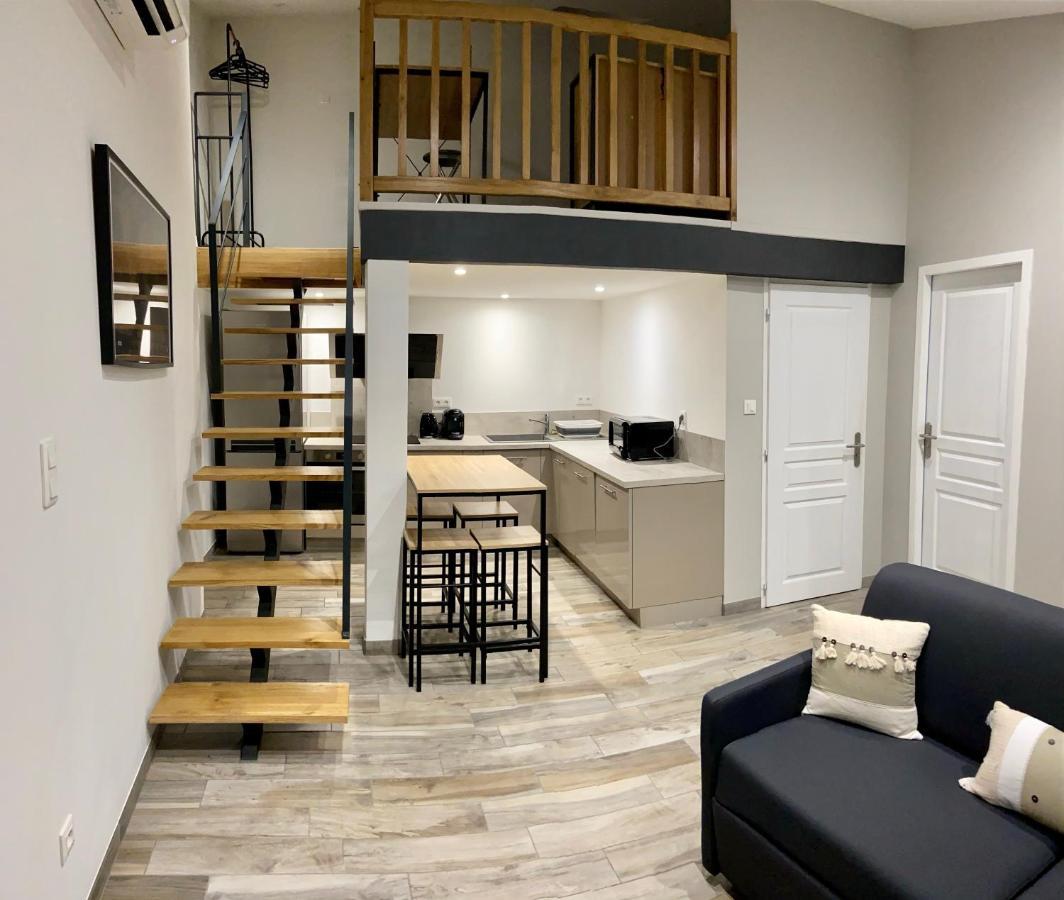 Studio Meuble Du Bourg Puymiclan Buitenkant foto