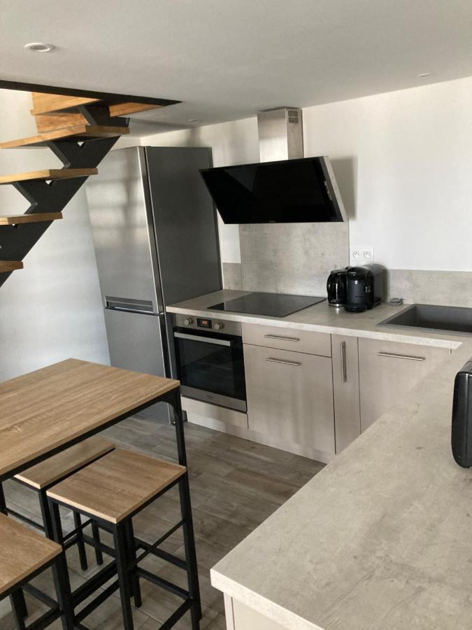 Studio Meuble Du Bourg Puymiclan Buitenkant foto